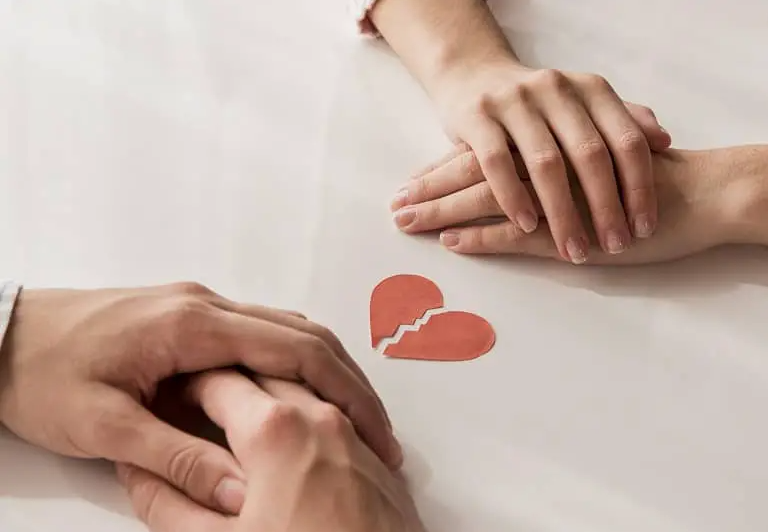 How to leave, end or break a relationship with a man or my partner without hurting him